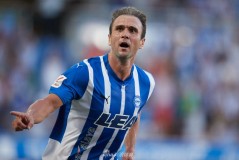 曼联高薪球员离队缓解财政压力，开启球队重建之路