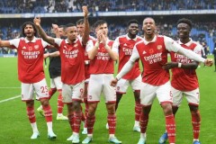 特里：利物浦有望卫冕英超致敬若塔 切尔西阵容年轻谈争冠压力大